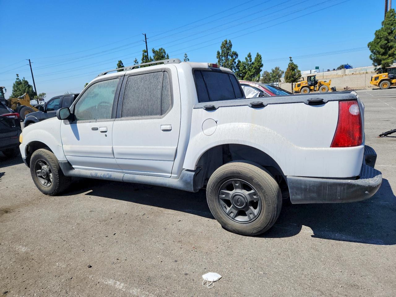 2002 Ford Explorer Sport Trac - Фото 2