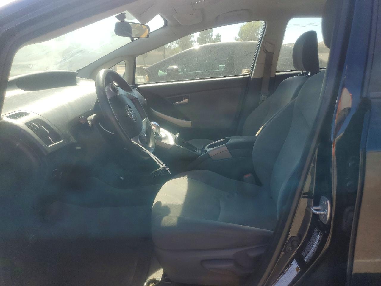 2015 Toyota Prius Three - Фото 7