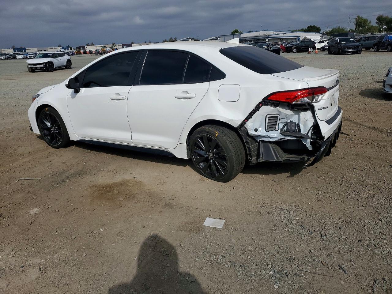 2024 Toyota Corolla Hybrid Se - Фото 2