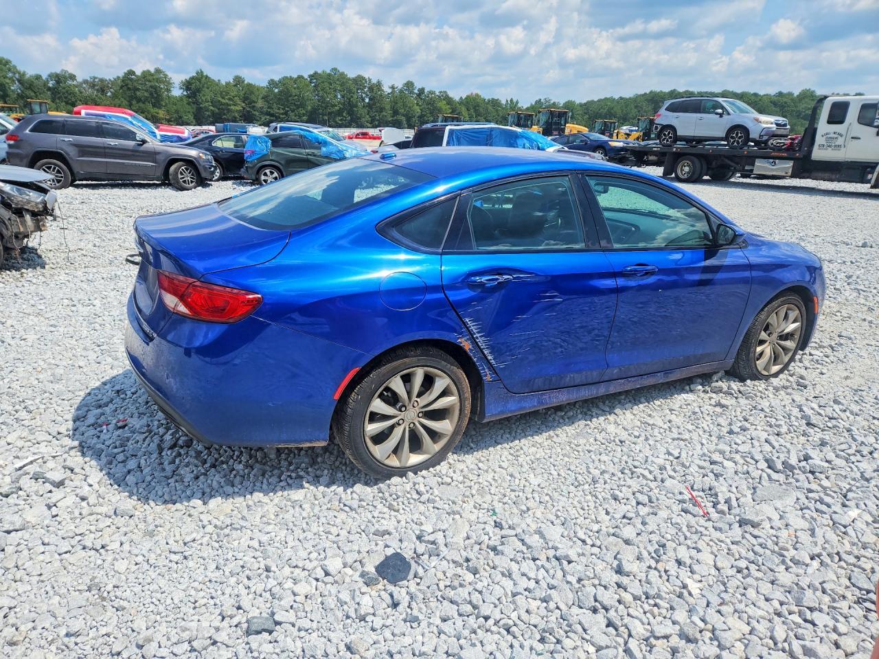 2015 Chrysler 200 S - Фото 3