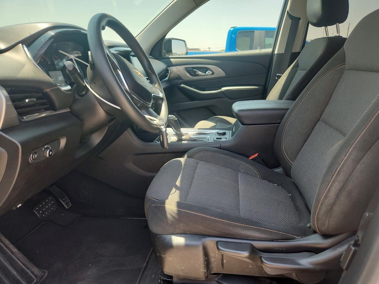 2019 Chevrolet Traverse Ls - Фото 7