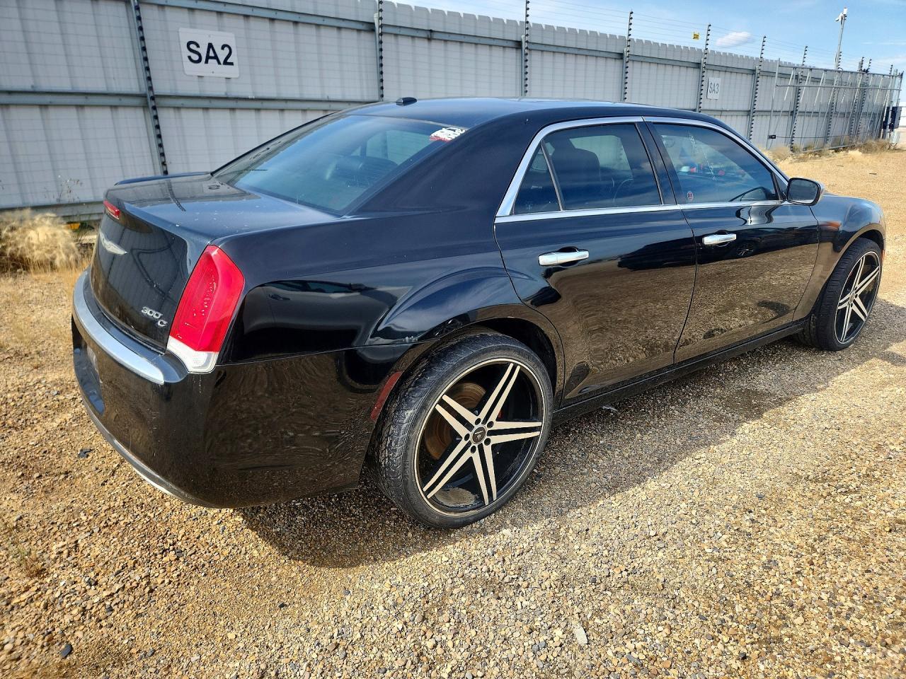 2016 Chrysler 300C Platinum - Фото 3