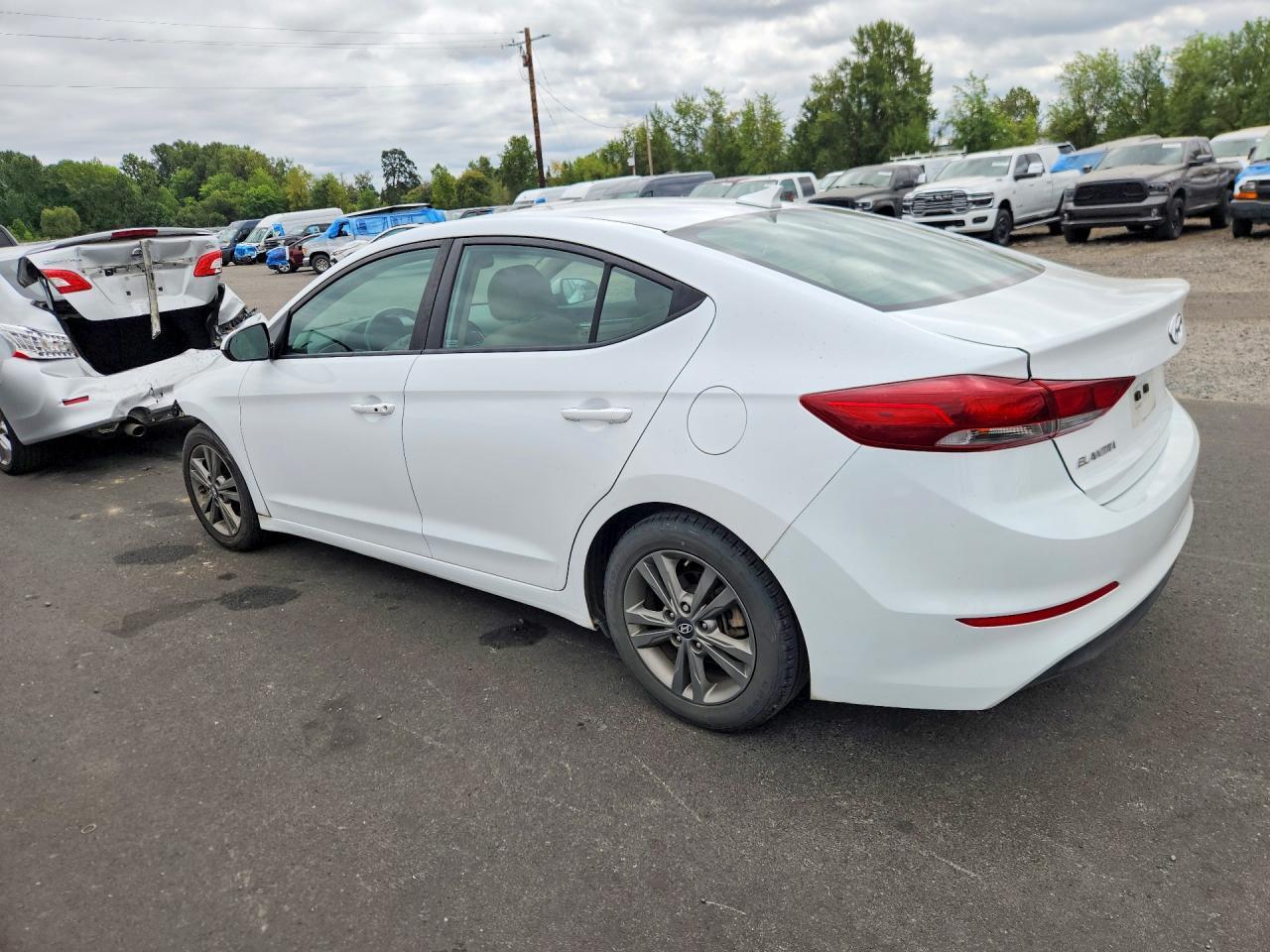 2018 Hyundai Elantra Value Edition - Фото 2
