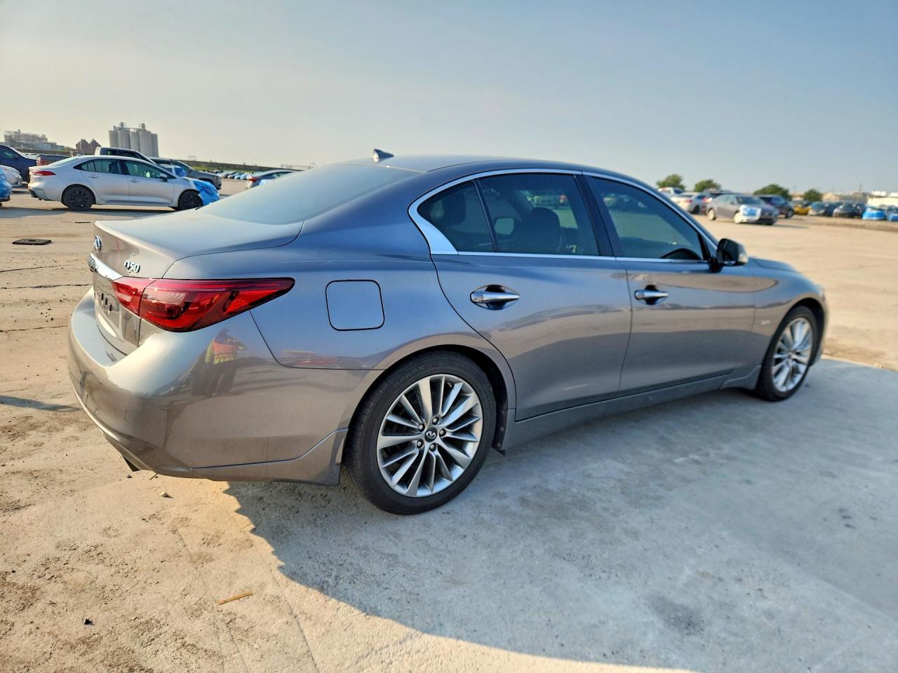 2018 Infiniti Q50 3.0T Luxe - Image 3