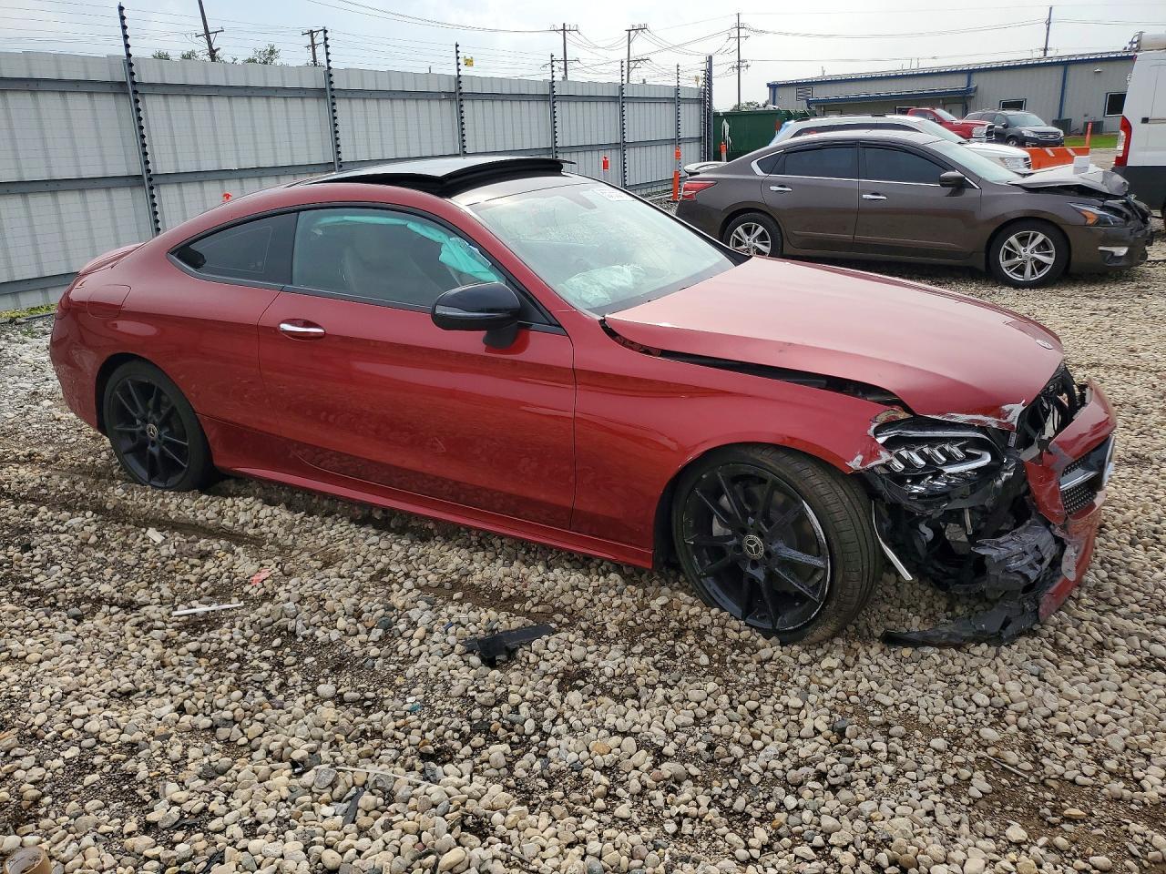 2021 Mercedes-Benz C 300 - Фото 4