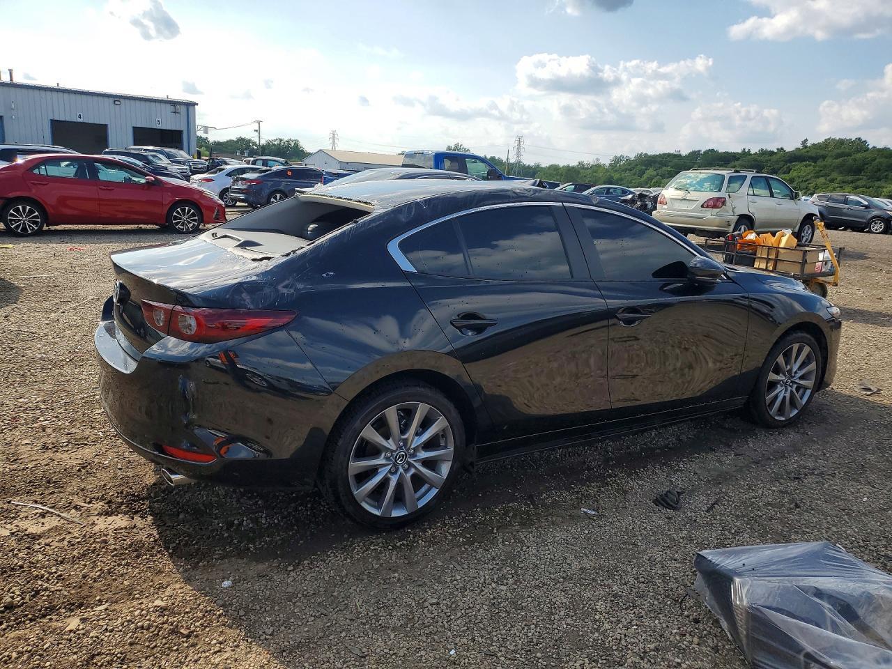 2026 Mazda 3 Preferred - Фото 3