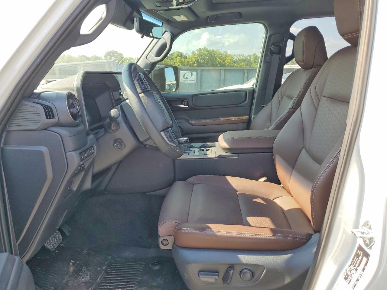 2026 Toyota Land Cruiser Base - Image 7