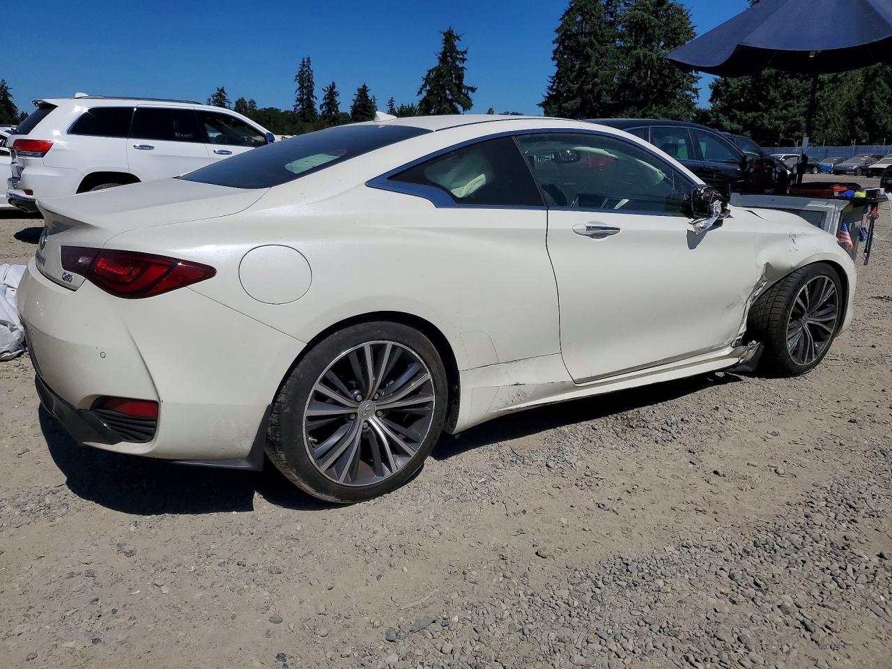 2017 Infiniti Q60 3.0T Premium - Фото 3