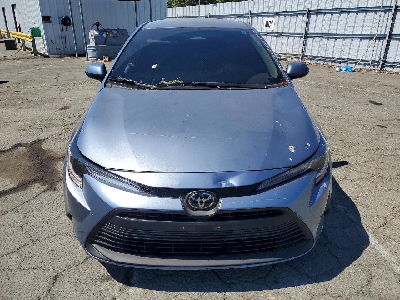 2025 Toyota Corolla Le - Фото 5