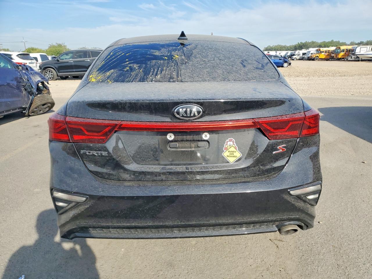2019 Kia Forte S - Image 6