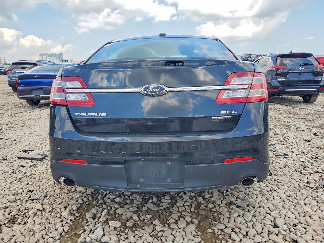 2016 Ford Taurus Sel - Фото 6