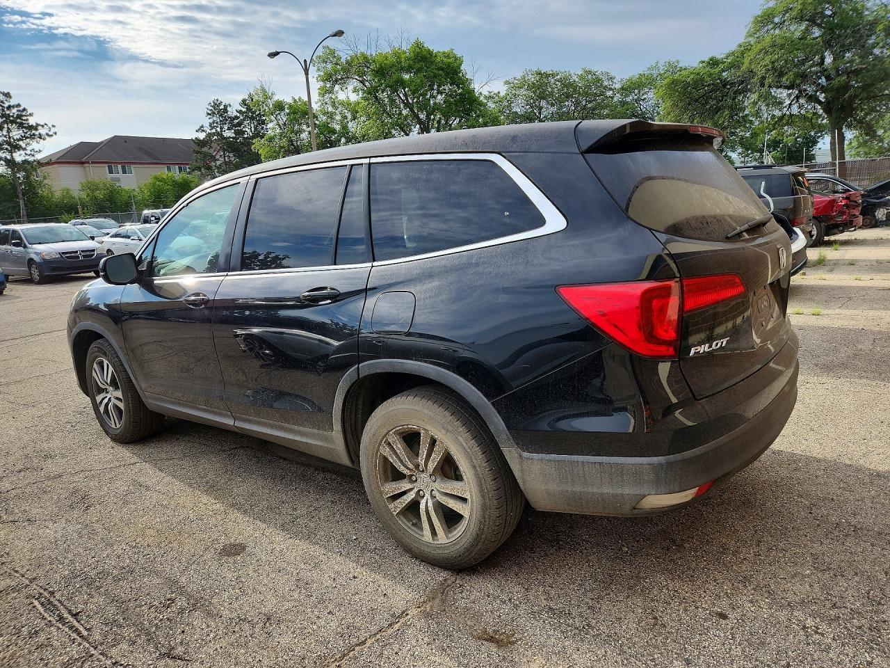2016 Honda Pilot Exl - Image 2