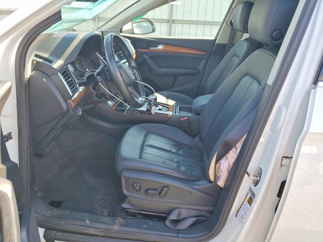 2022 Audi Q5 Premium 45 - Image 7