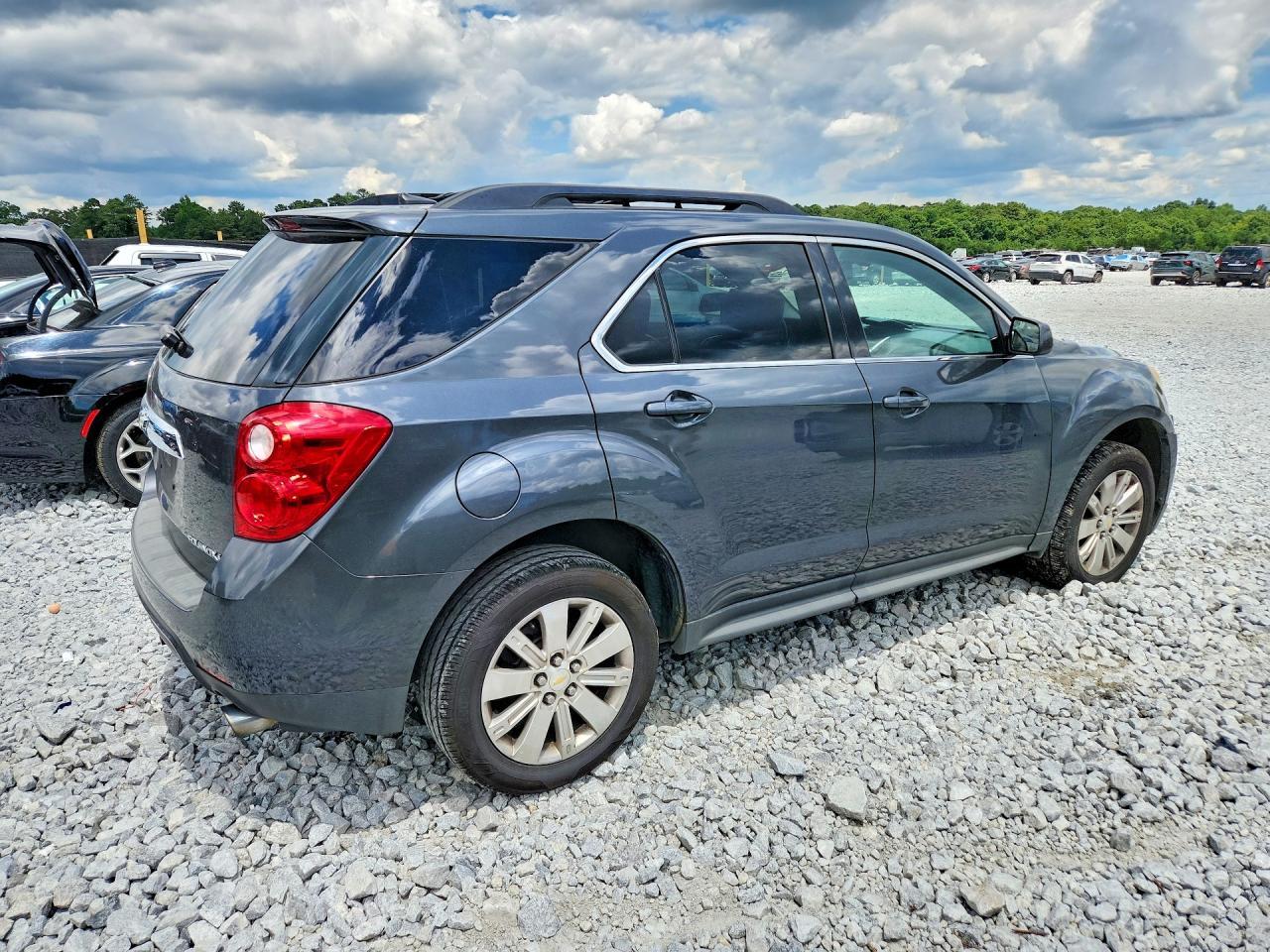 2011 Chevrolet Equinox Lt - Image 3