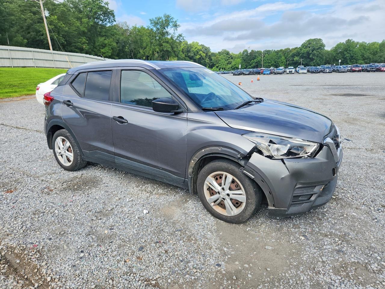 2019 Nissan Kicks S - Image 4