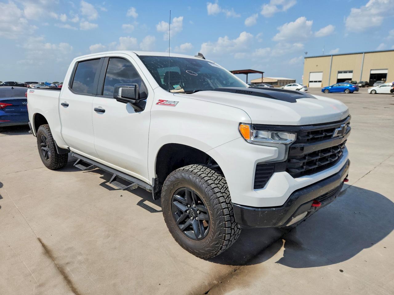 2022 Chevrolet Silverado K1500 Lt Trail Boss - Фото 4