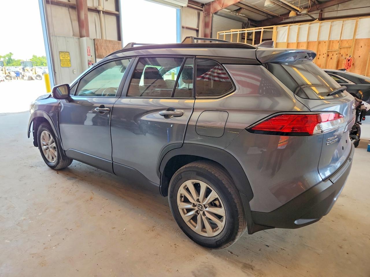 2024 Toyota Corolla Cross Le - Image 2
