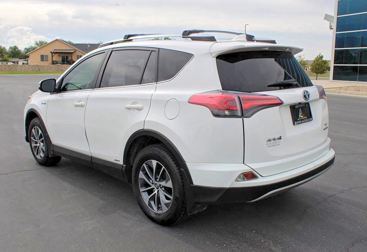 2017 Toyota Rav4 Hybrid Xle - Фото 4