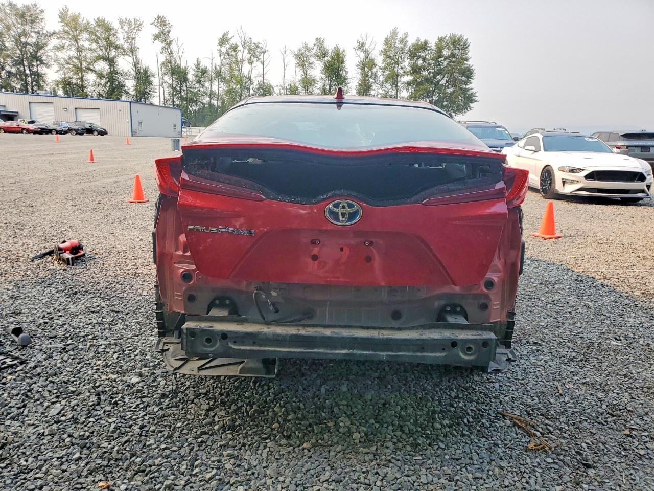 2021 Toyota Prius Prime Le - Image 6