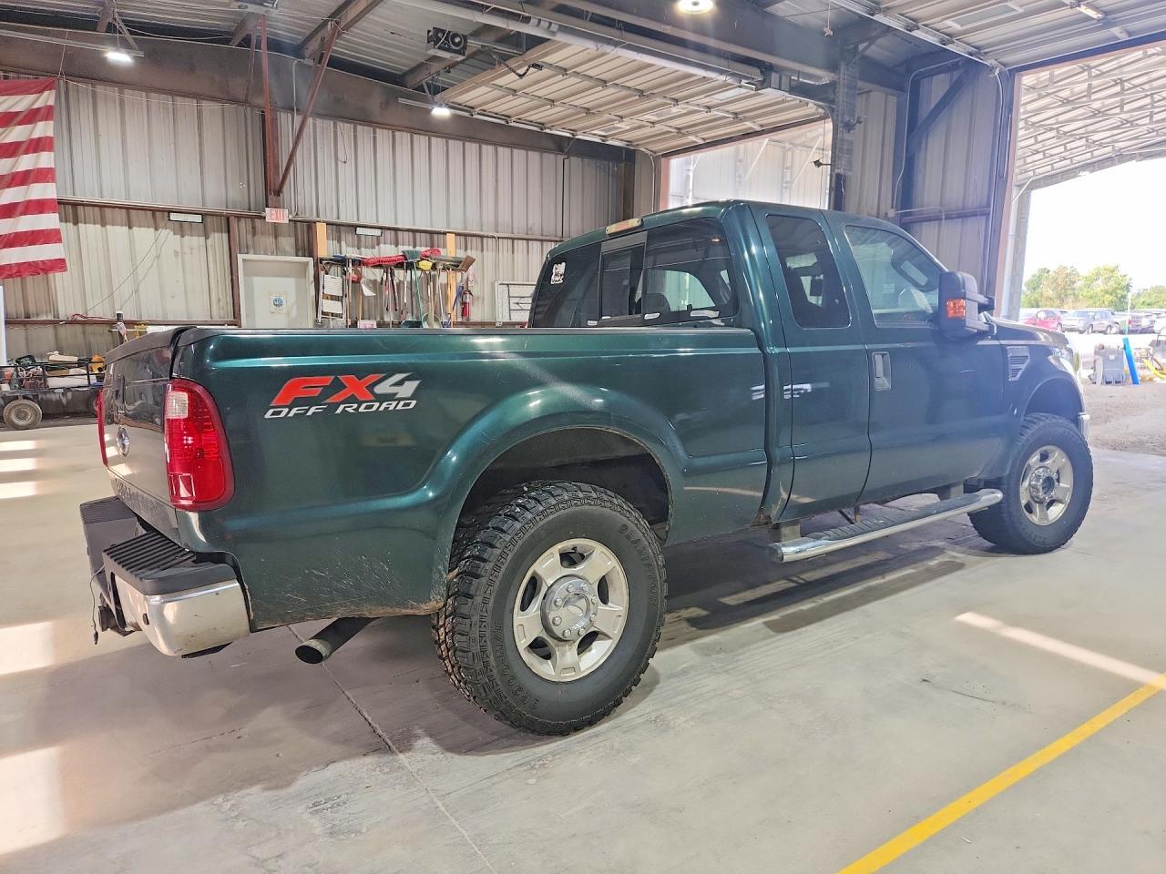 2010 Ford F250 Super Duty - Image 3