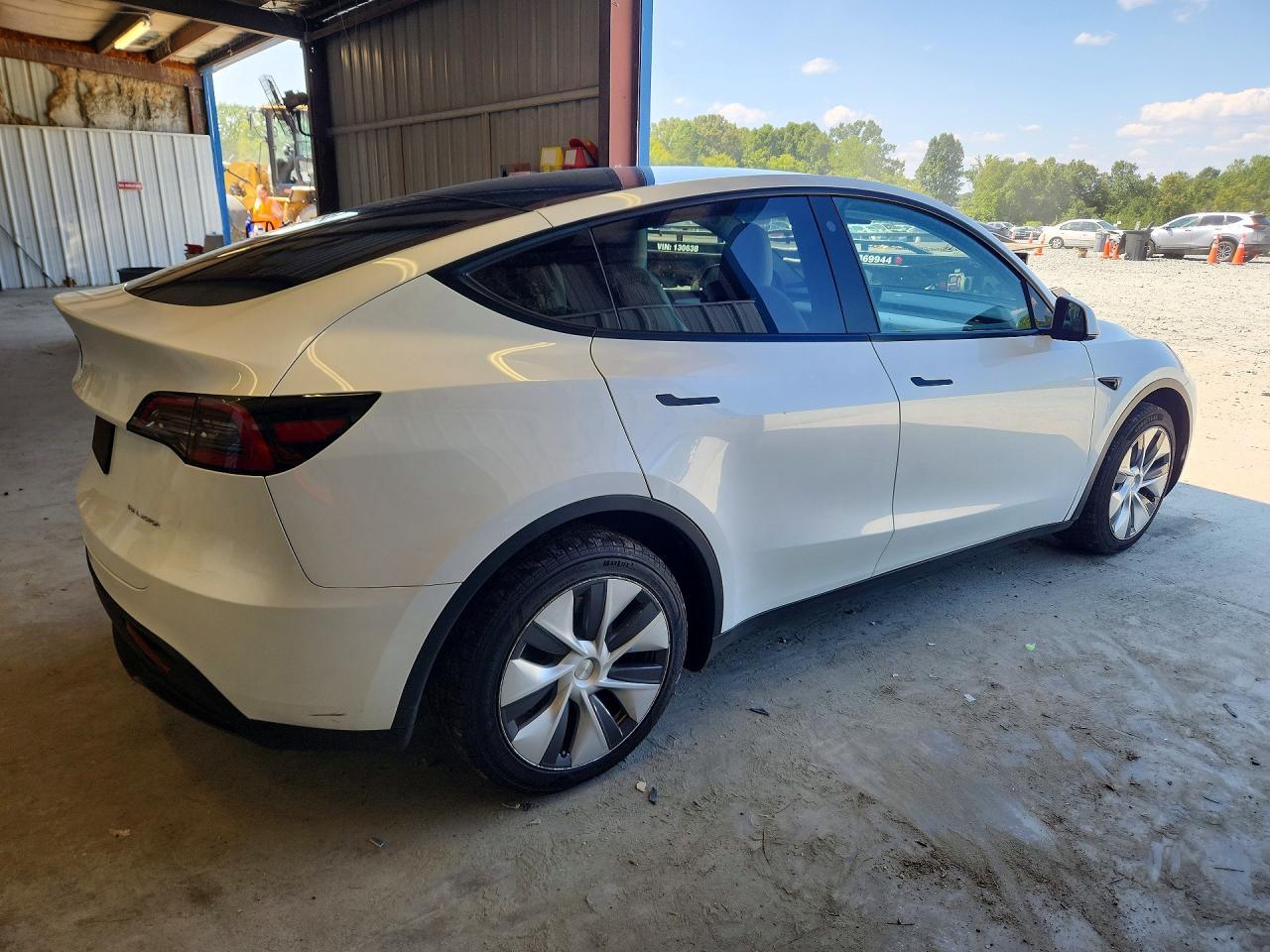 2023 Tesla Model Y - Image 3