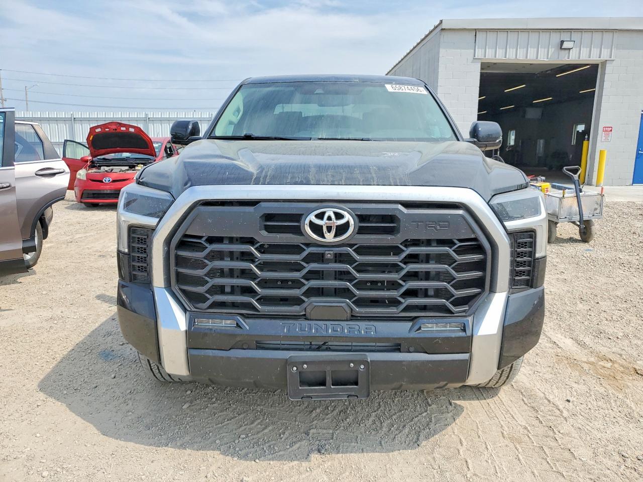 2023 Toyota Tundra Crewmax Limited - Image 5