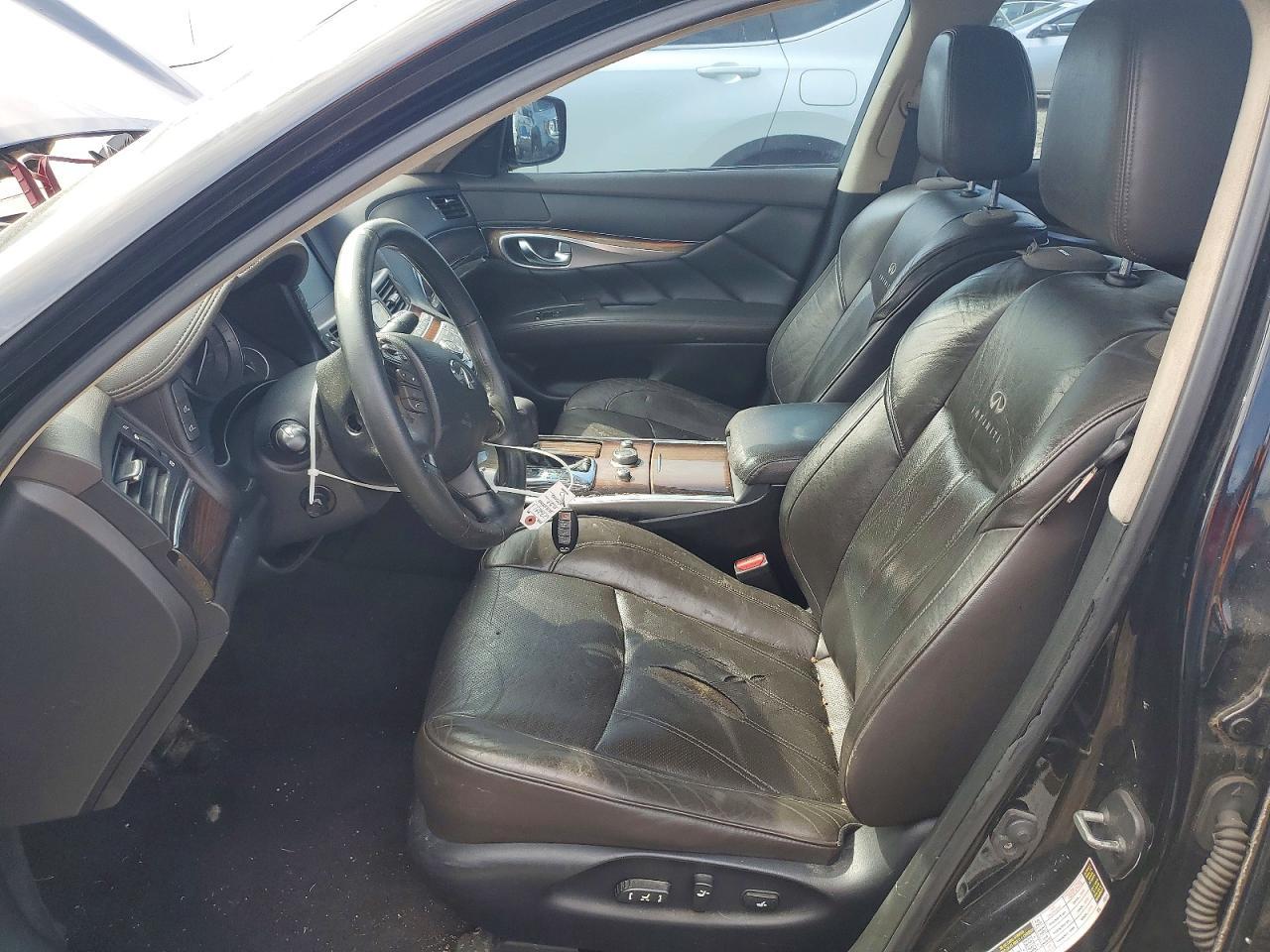 2011 Infiniti M37 X - Image 7