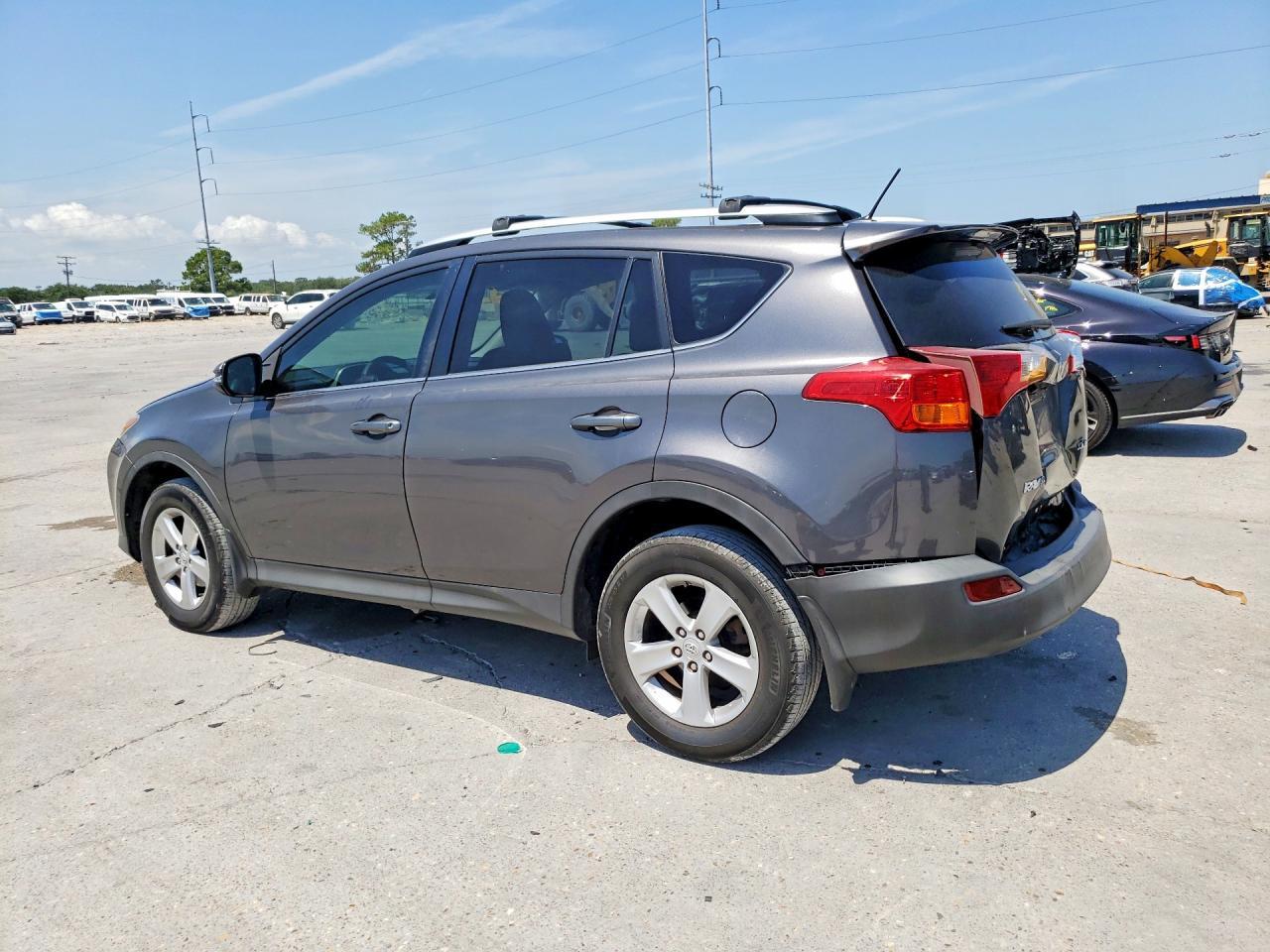 2013 Toyota Rav4 Xle - Image 2
