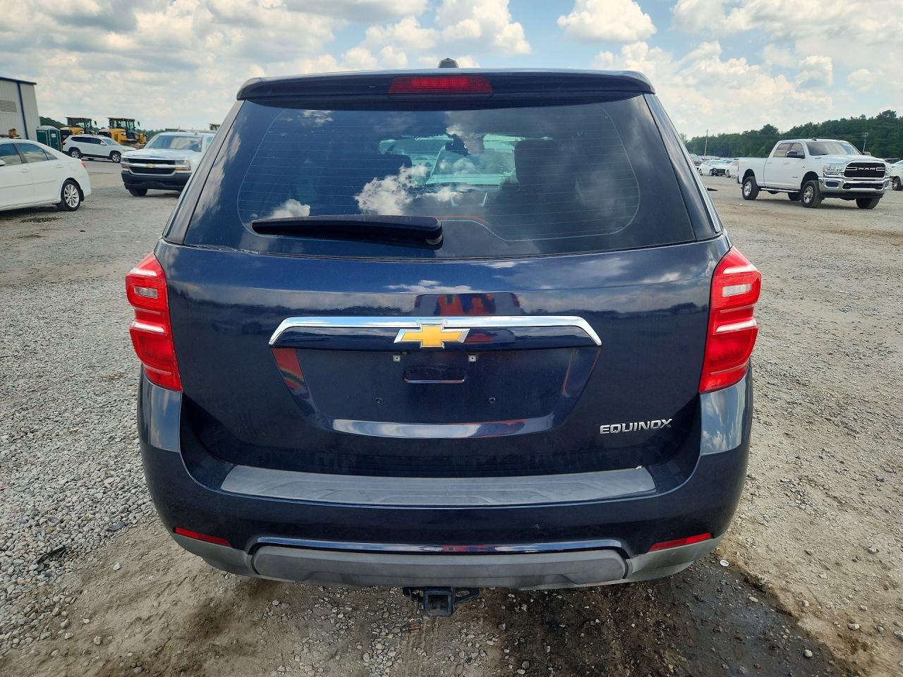2016 Chevrolet Equinox Ls - Image 6