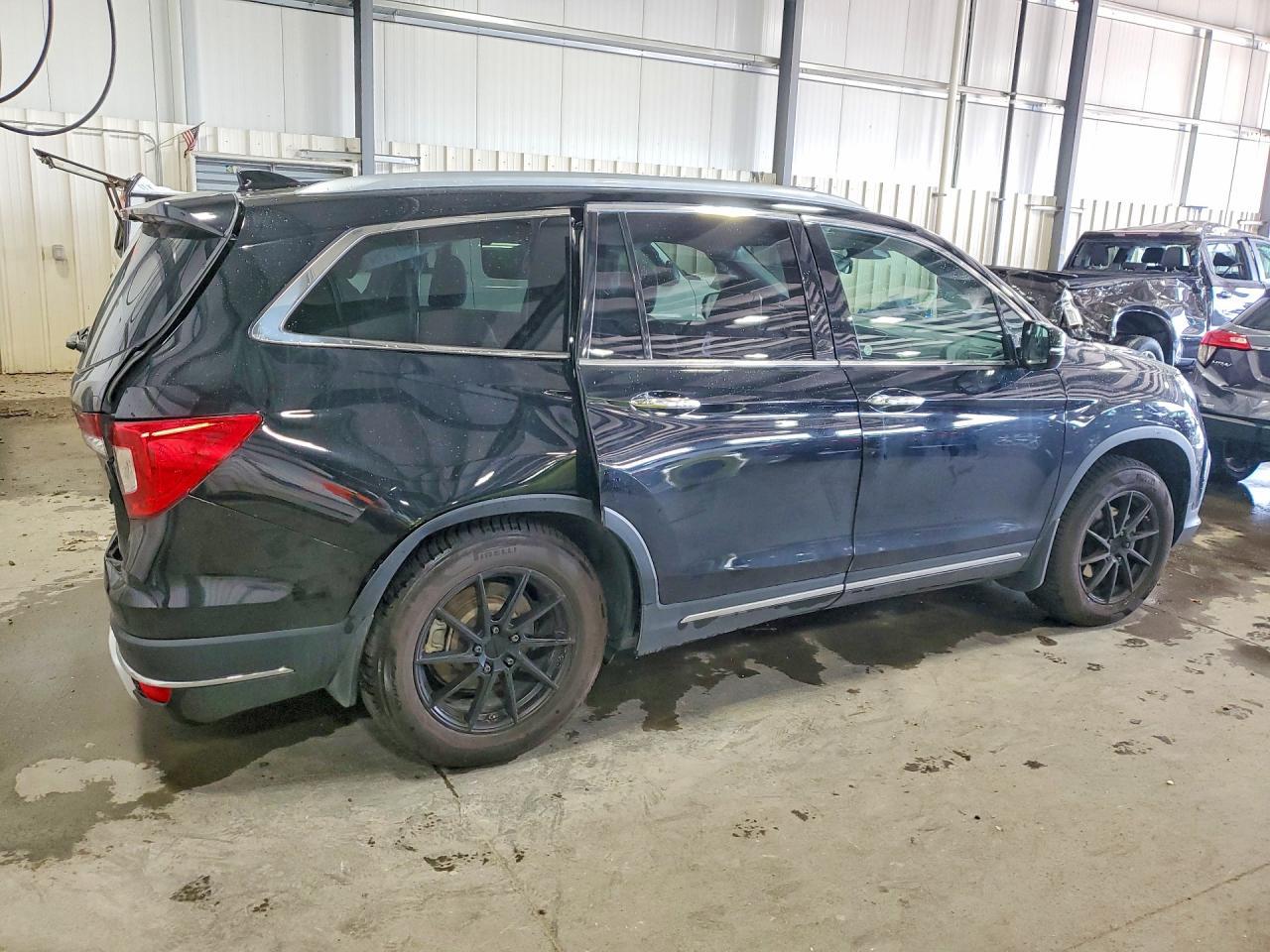 2019 Honda Pilot Elite - Image 3