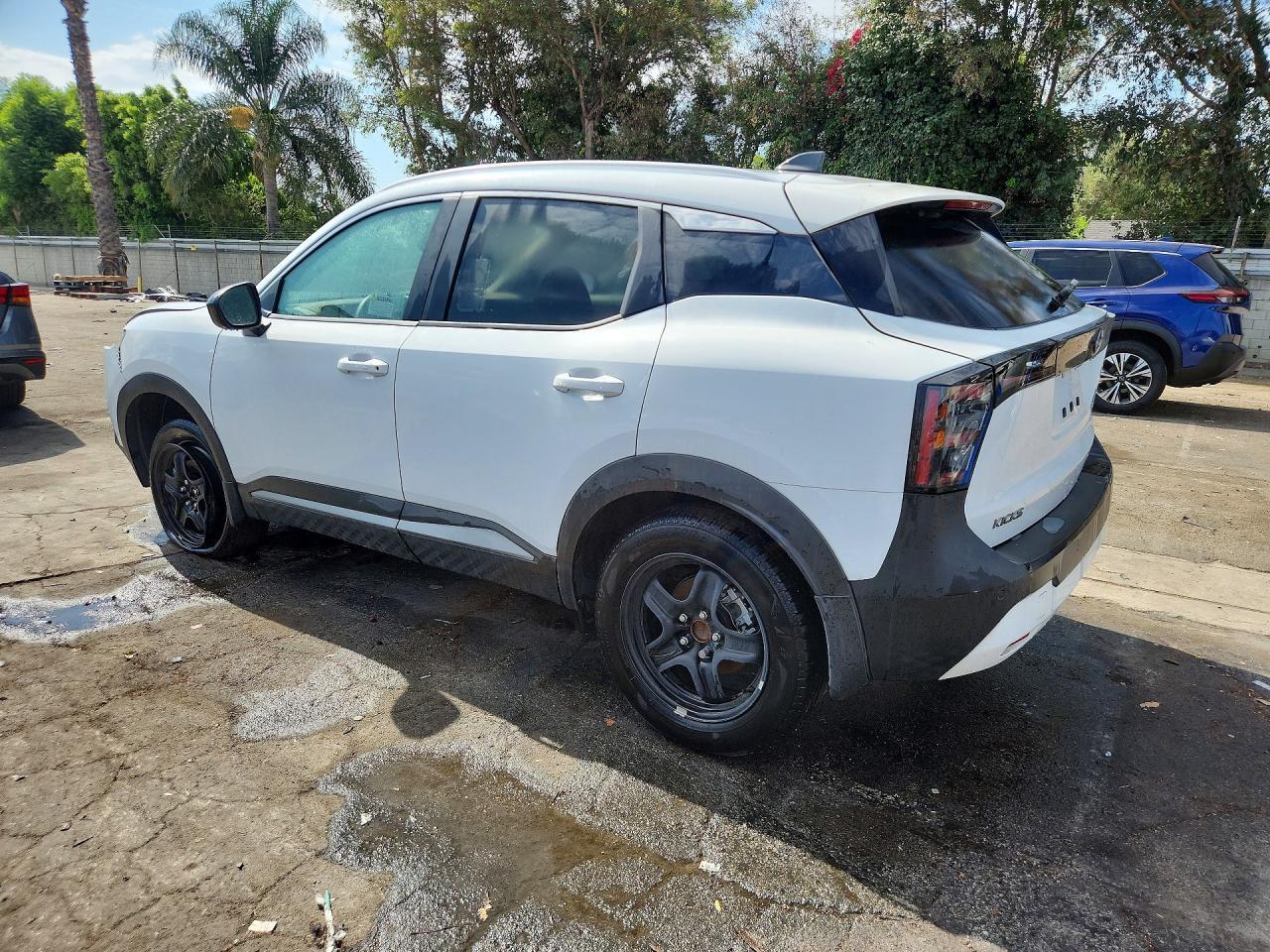 2026 Nissan Kicks Sv - Image 2