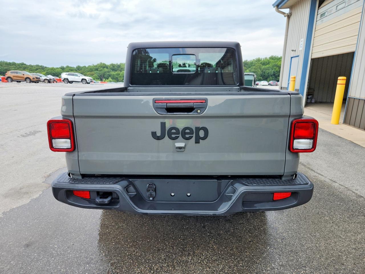 2023 Jeep Gladiator Sport - Фото 6