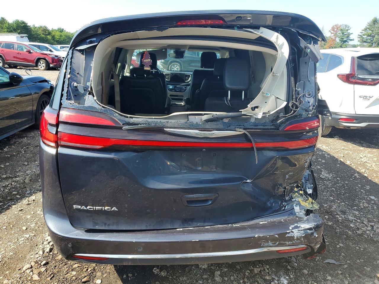 2021 Chrysler Pacifica Touring L - Фото 6