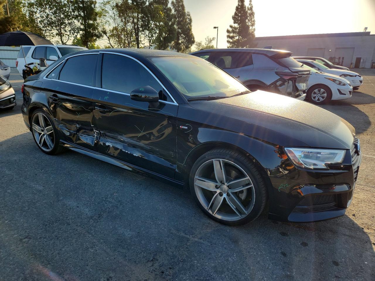 2017 Audi A3 Premium Plus - Фото 4