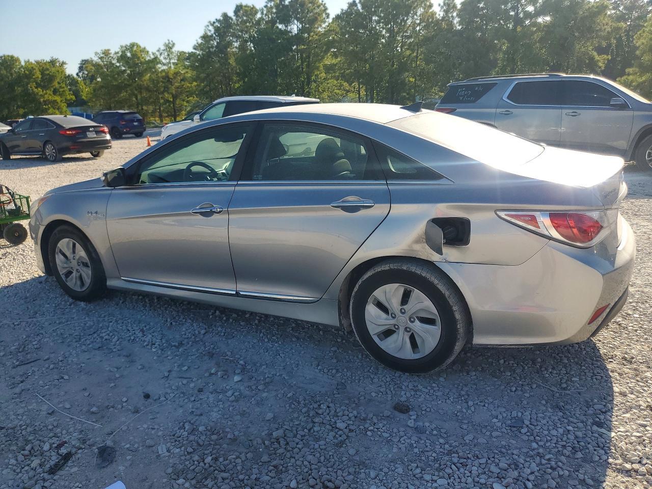 2014 Hyundai Sonata Hybrid - Фото 2