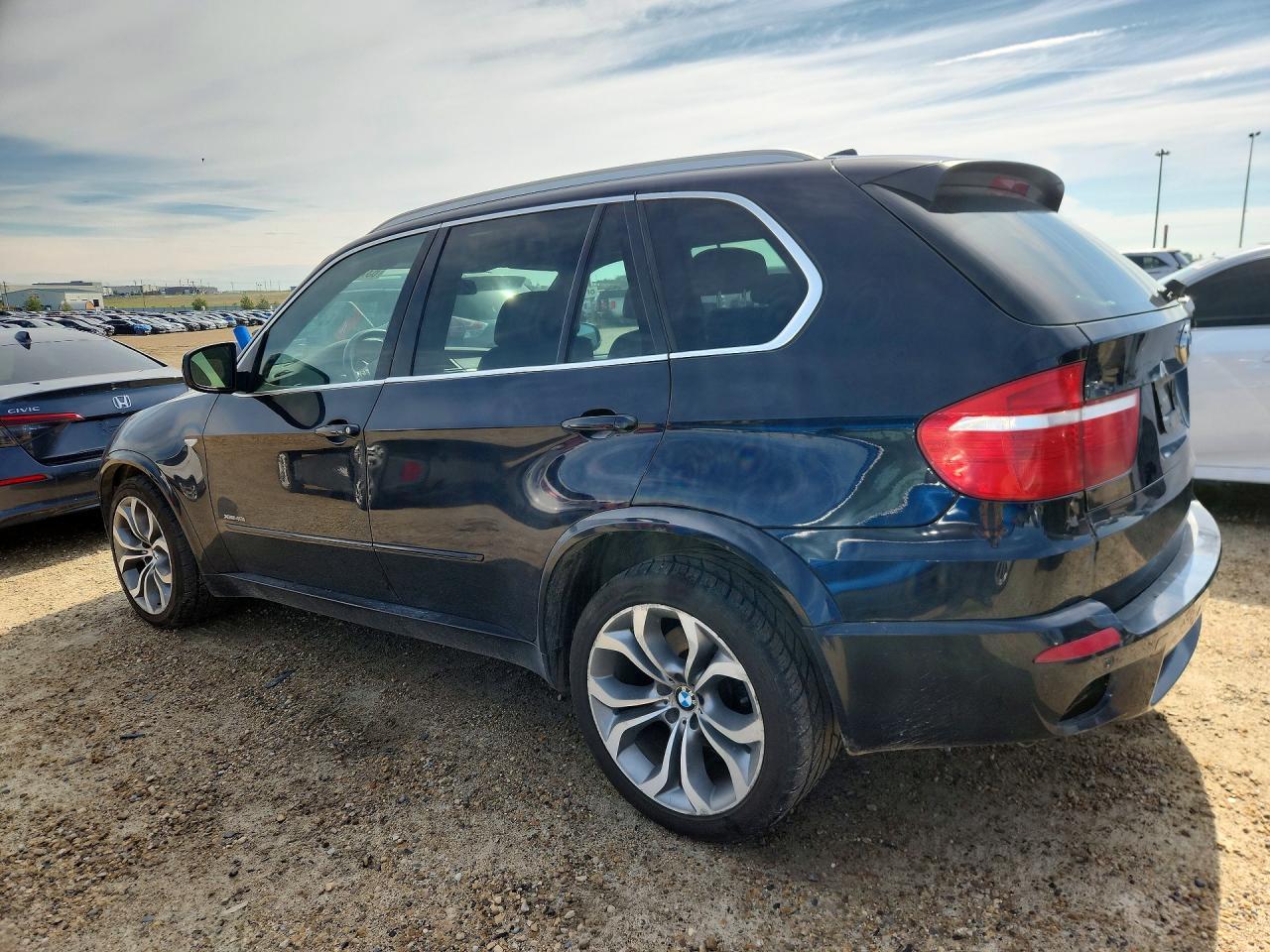 2010 BMW X5 xDrive48I - Image 2