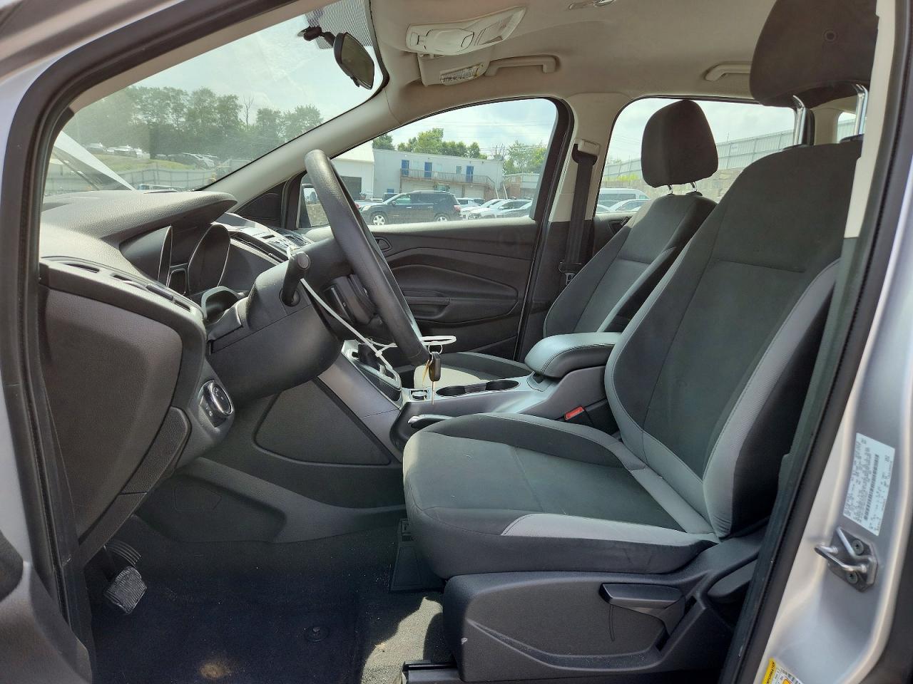 2014 Ford Escape S - Фото 7