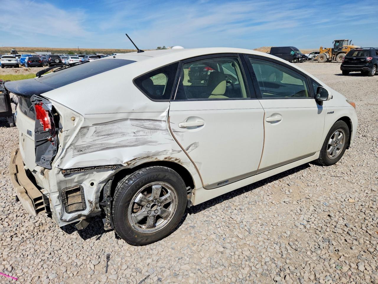 2012 Toyota Prius Two - Image 3