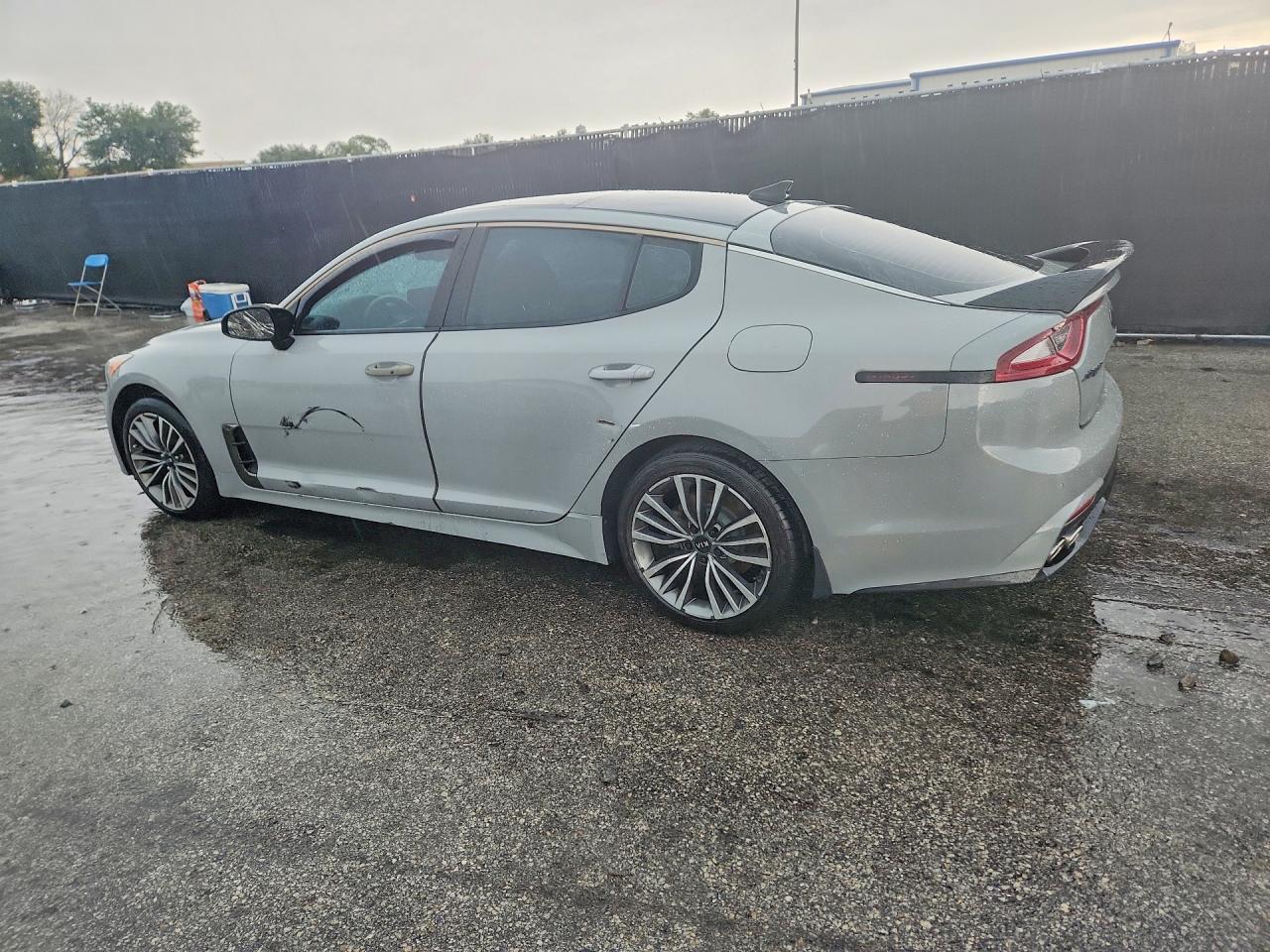 2021 Kia Stinger Gt-Line - Фото 2