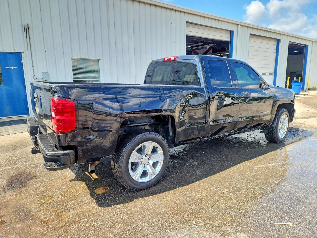 2018 Chevrolet Silverado C1500 Custom - Фото 3