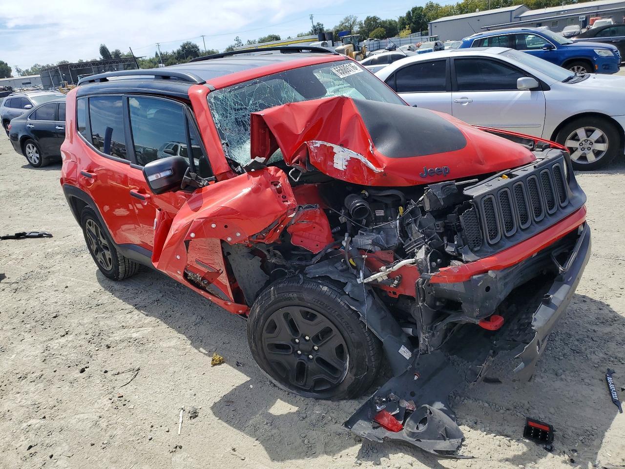 2018 Jeep Renegade Trailhawk - Image 4