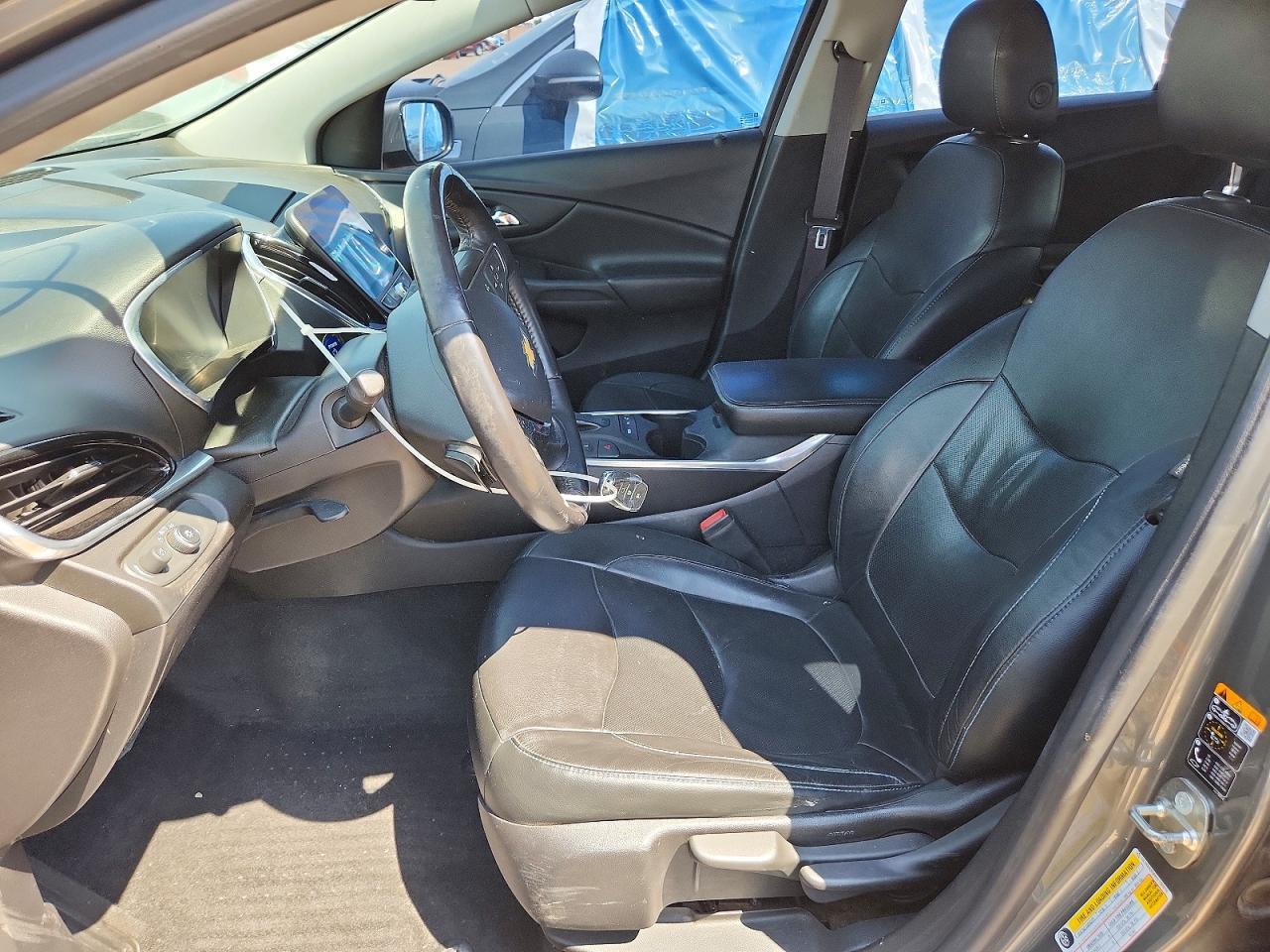 2017 Chevrolet Volt Premier - Image 7