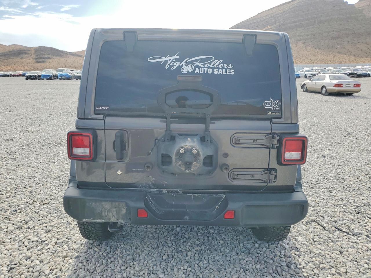 2018 Jeep Wrangler Unlimited Sahara - Фото 6