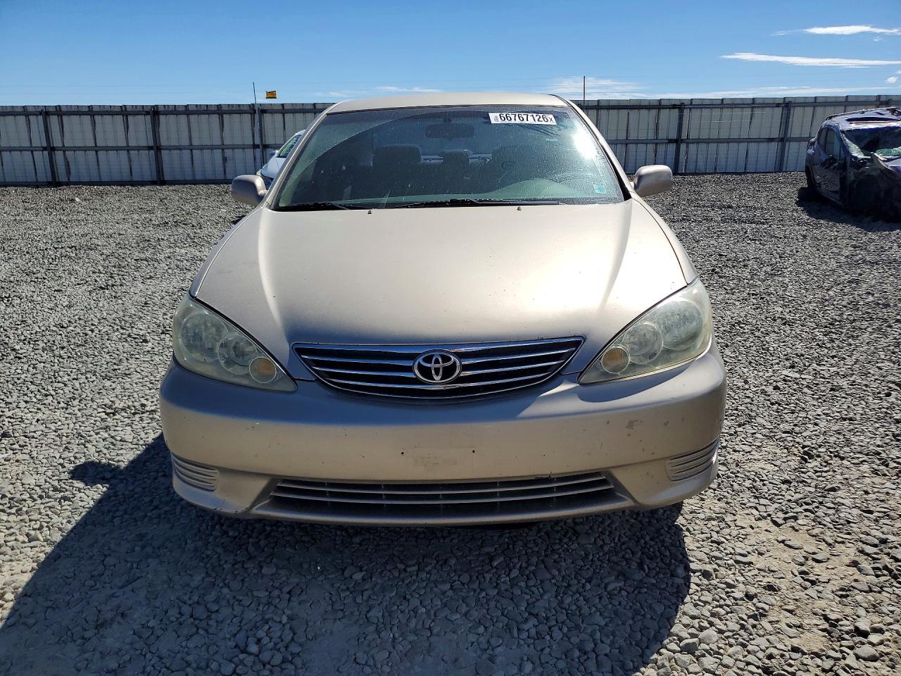 2006 Toyota Camry Le - Image 5