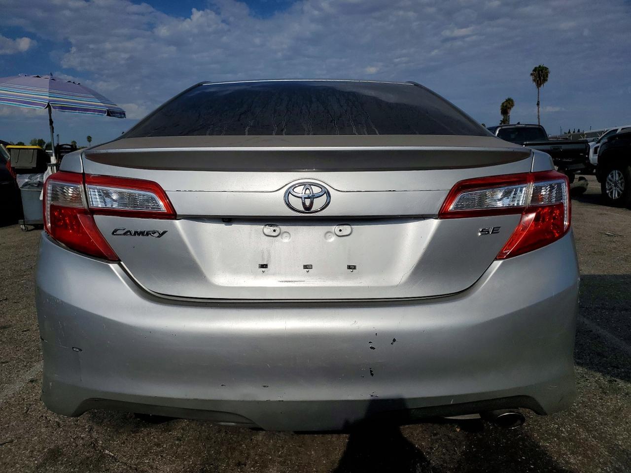 2014 Toyo Camry Se - Фото 6