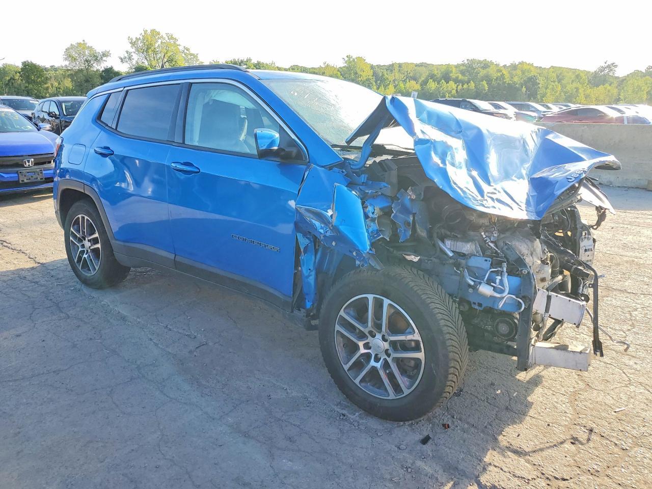 2017 Jeep Compass Latitude - Фото 4