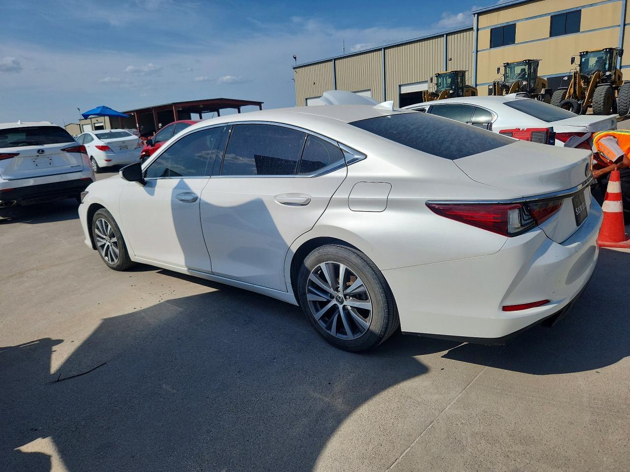 2019 Lexus Es 350 - Фото 2