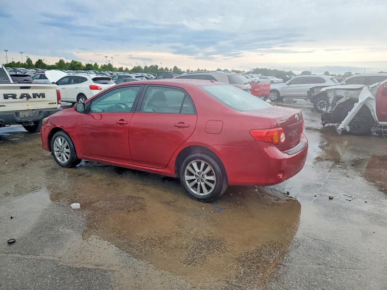 2009 Toyota Corolla Xle - Image 2