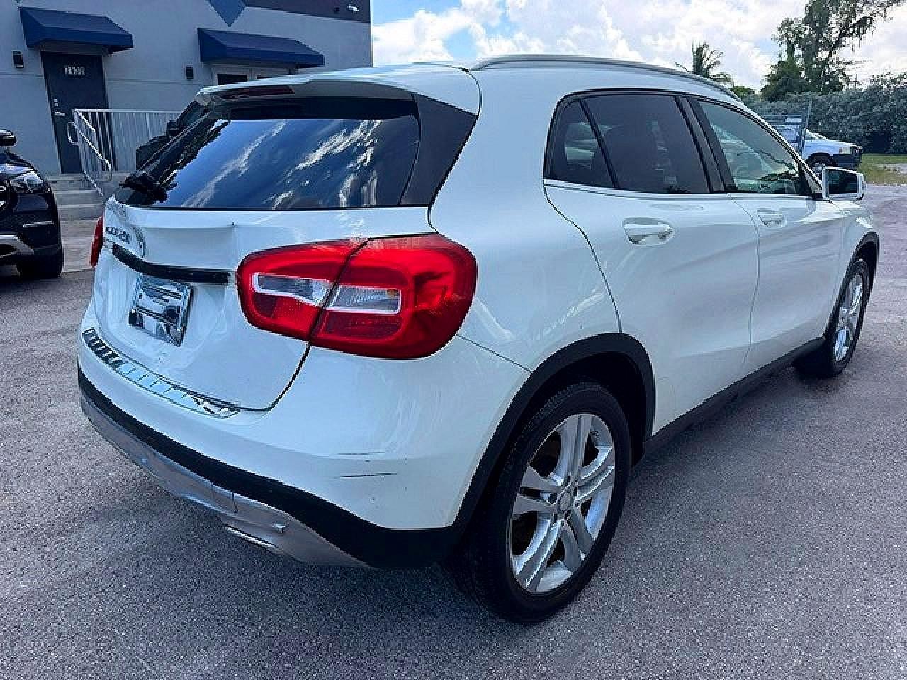 2017 Merz Gla 250 - Image 3