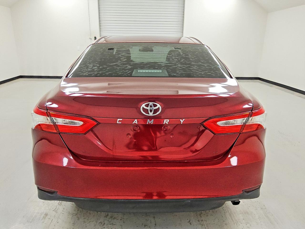 2018 Toyota Camry Le - Фото 6